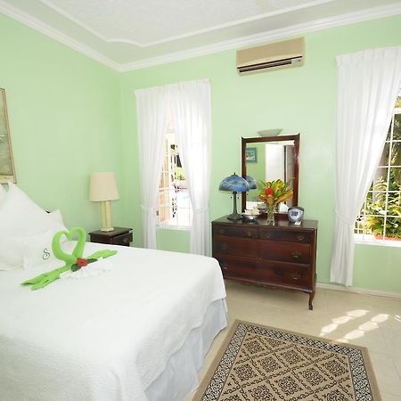 Summerhill Four Bedroom Villa Montego Bay Eksteriør billede